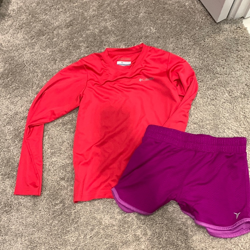 Lot/bundle of girls activewear shorts and tee small